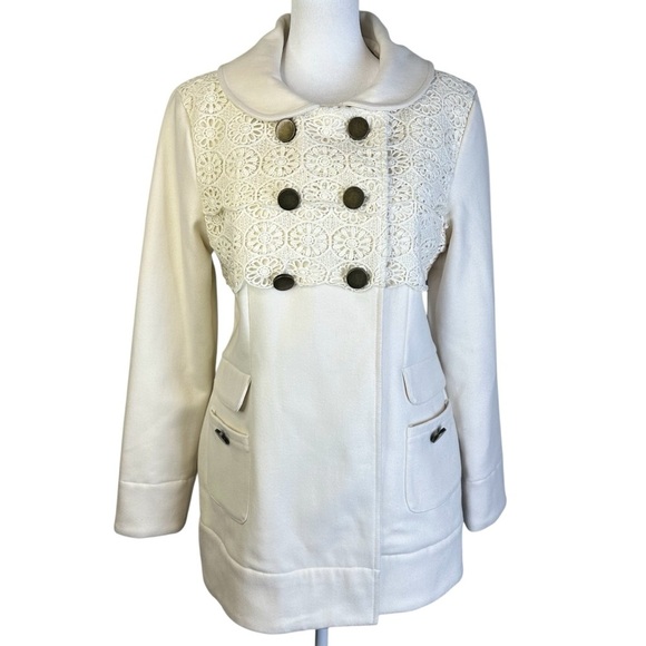 Gentle Fawn Jackets & Blazers - Gentle Fawn Cream Lace-Detail Pea Coat Size S